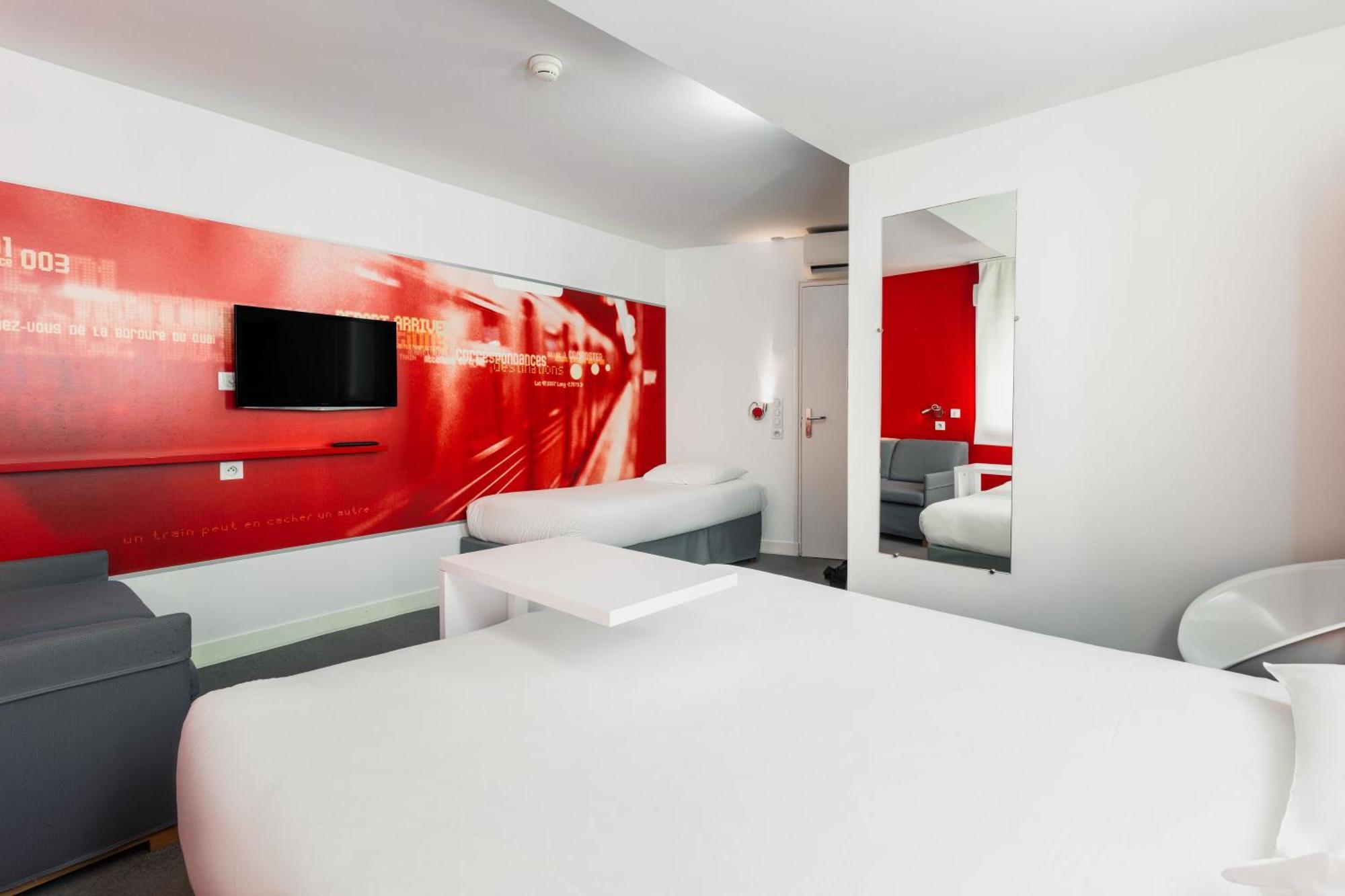 Ibis Styles Vannes Gare Centre Exterior photo