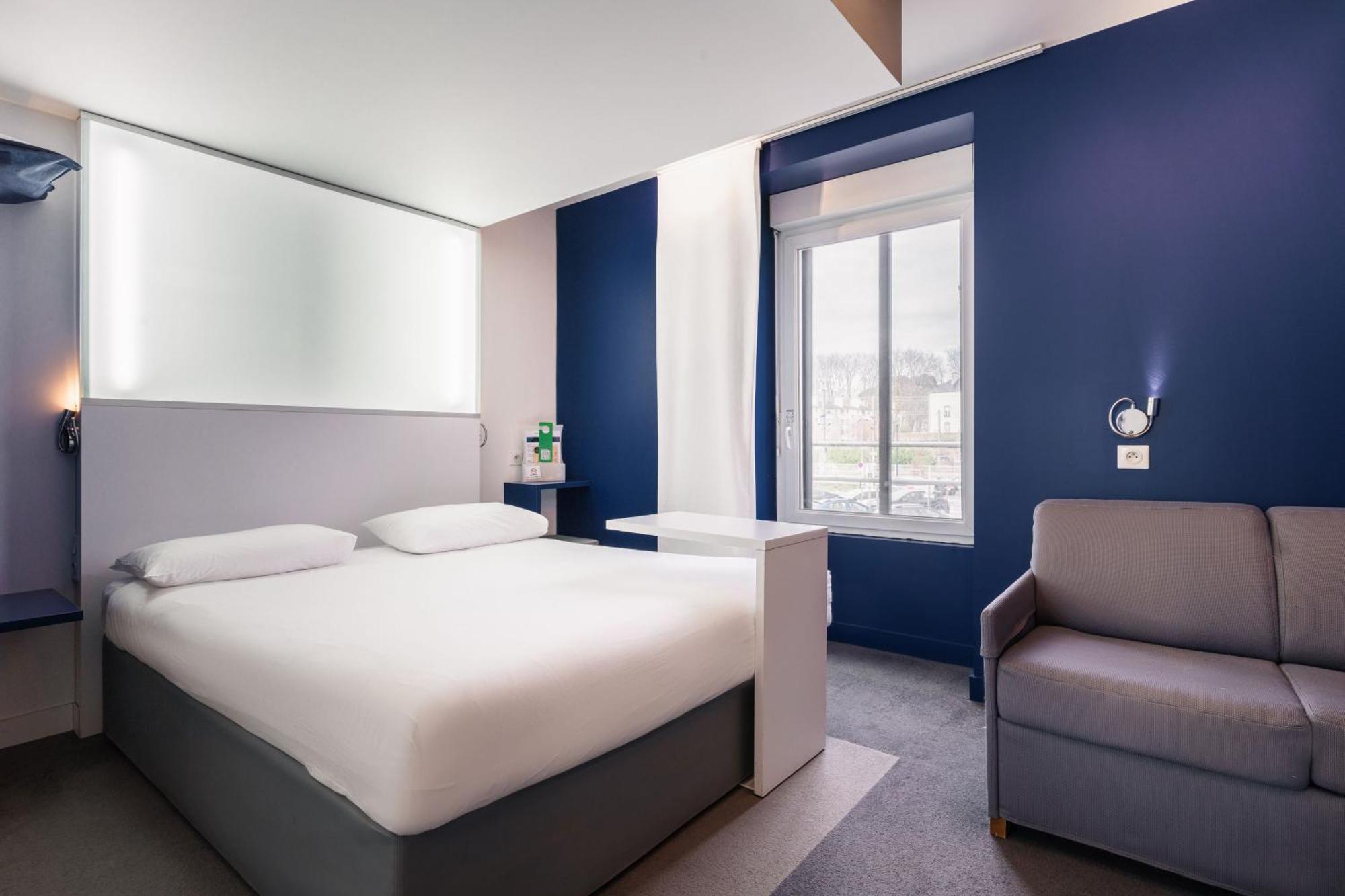 Ibis Styles Vannes Gare Centre Exterior photo