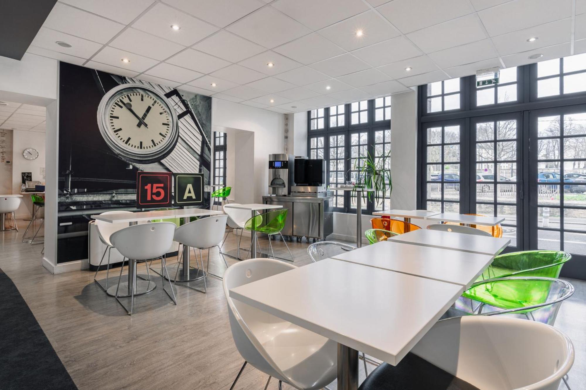 Ibis Styles Vannes Gare Centre Exterior photo